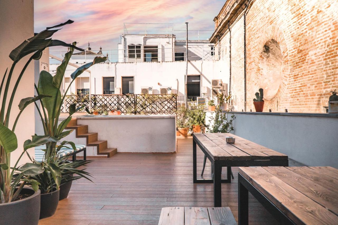 Joy Setas Coworking Hostel Seville Exterior photo