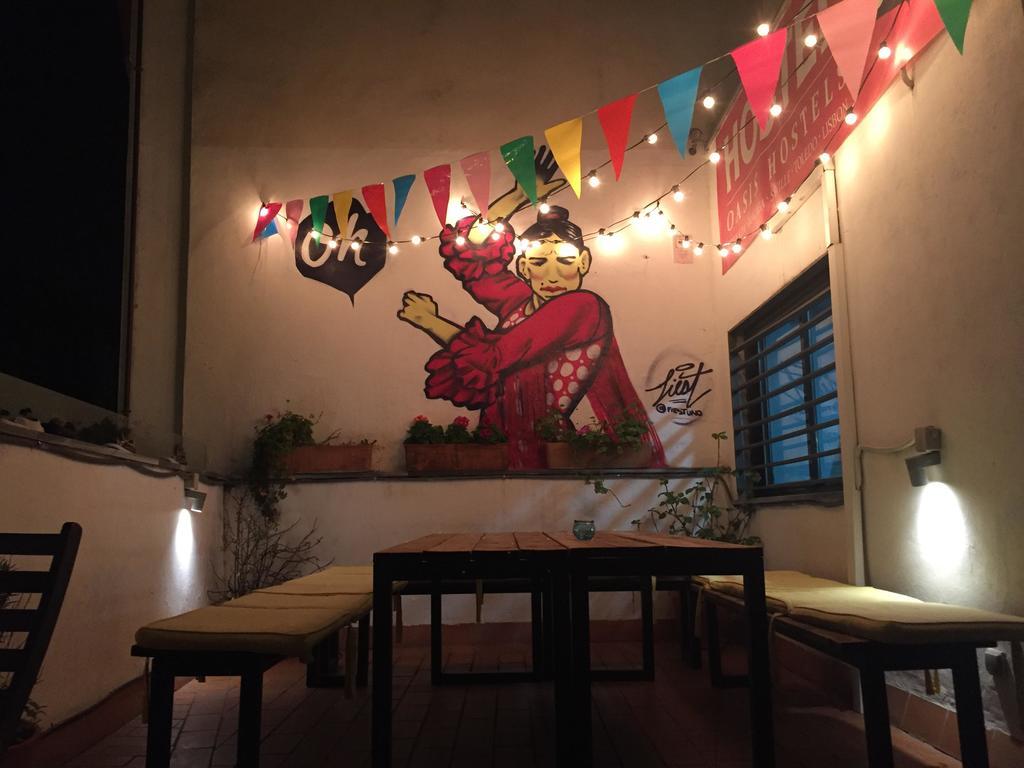 Joy Setas Coworking Hostel Seville Exterior photo